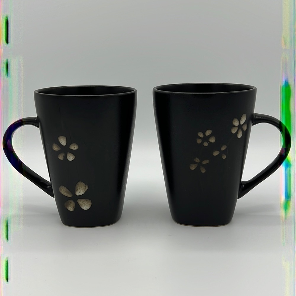 BETTER HOMES AND GARDENS BROWN MUG SET